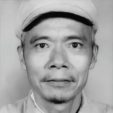 [中国赞]1937年，地下党员涂作潮与邻居打牌。闲聊中，邻居突然凑到他耳边，轻声