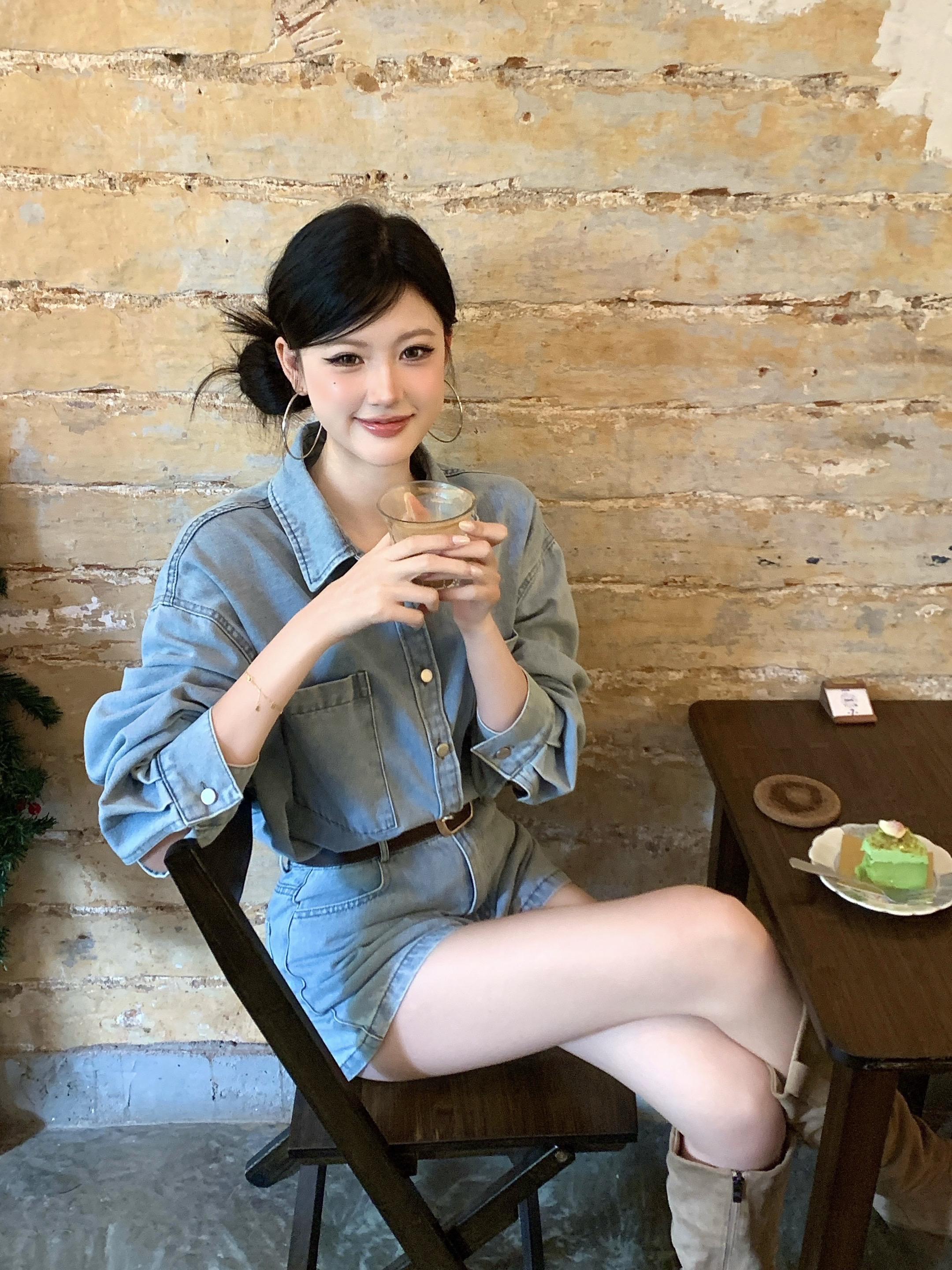 一起喝咖啡☕。