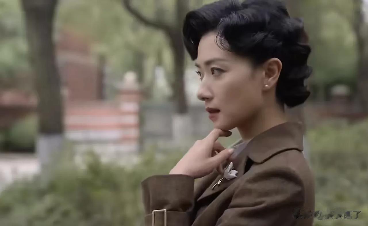 《潜行者》好看吗？
前几集还可以，不惊艳，特色不明显，但演员选的不错，很符合剧中