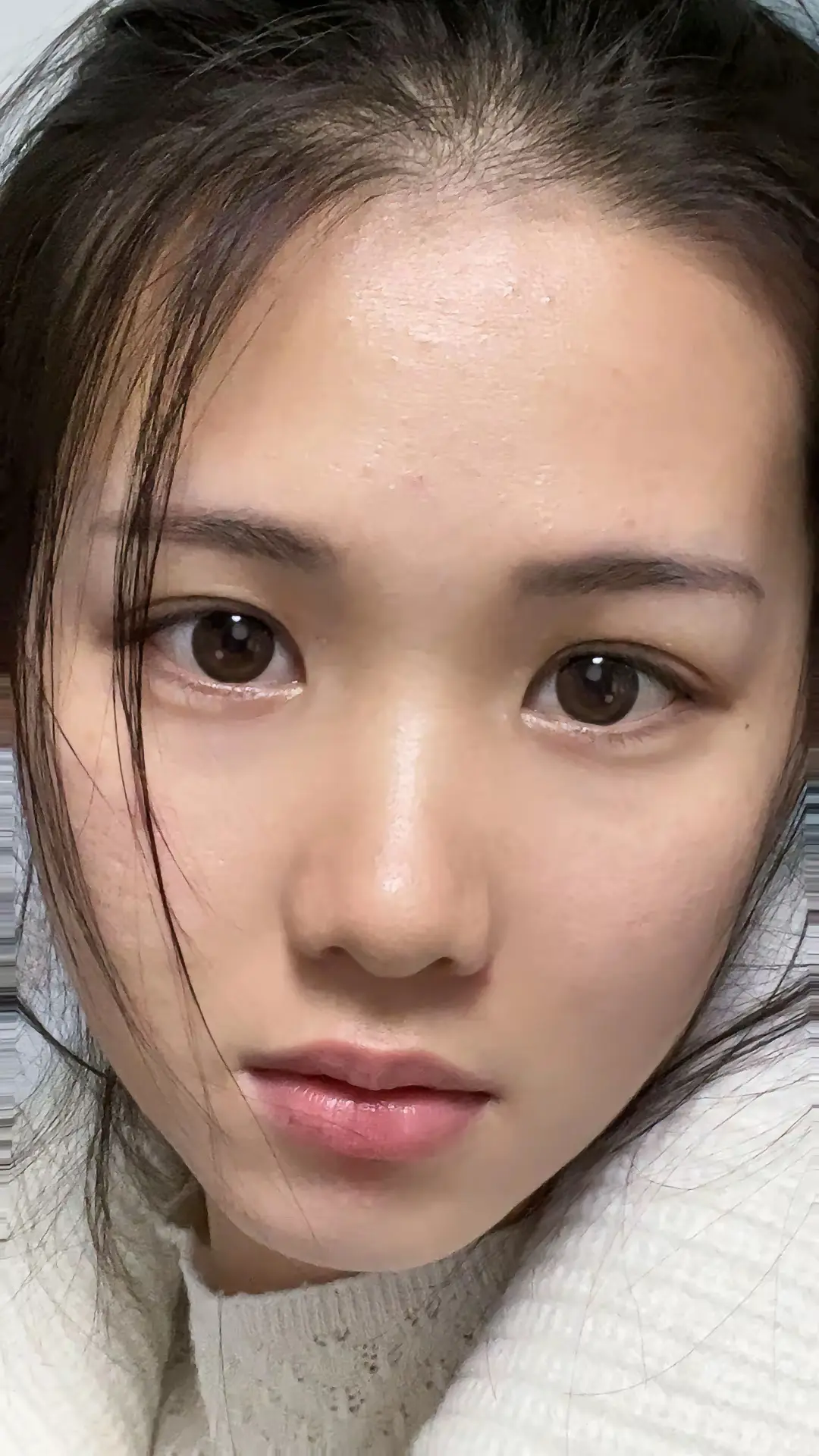 昨晚很乖 22:12分就放下手机睡觉了