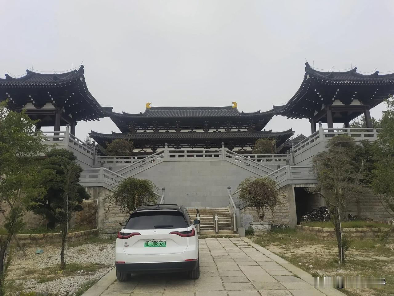 晋江市永和觉林禅寺，地址位于福建省晋江市永和镇玉溪村恒山。
觉林禅寺始建于201