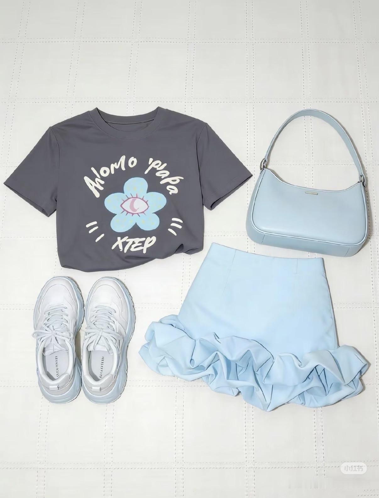 春日周末穿搭分享简约春日穿搭 春日穿搭感 春日穿搭模版 春日个性穿搭