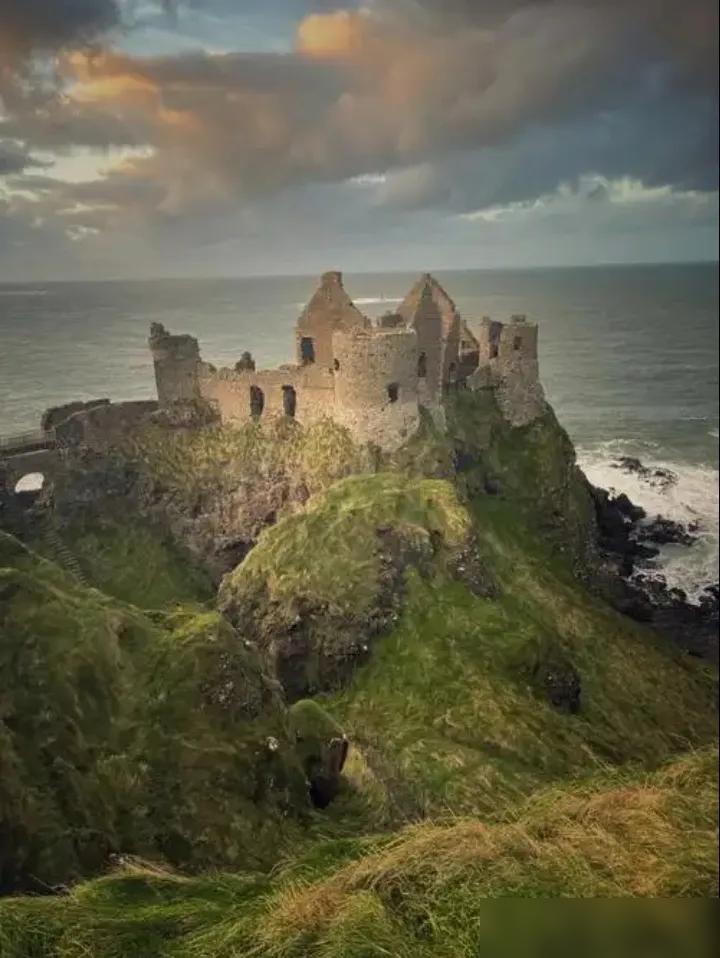 世界杯欧预赛：北爱尔兰-斯洛伐克
看过北爱比赛的球迷都知道，他们这两年在场上的上