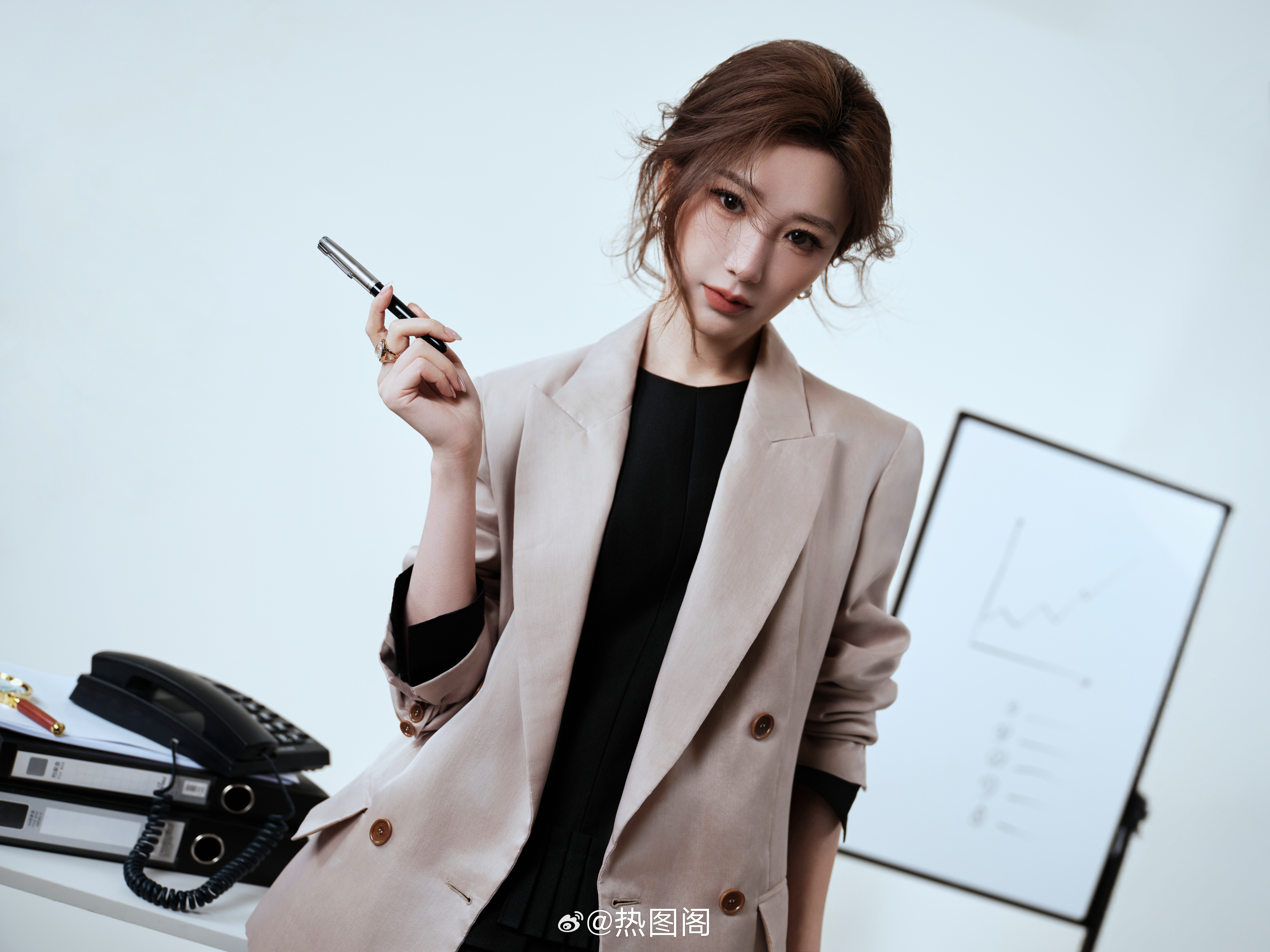 毛晓彤 x 最新造型出图·妈妈级别 热图阁公众号 