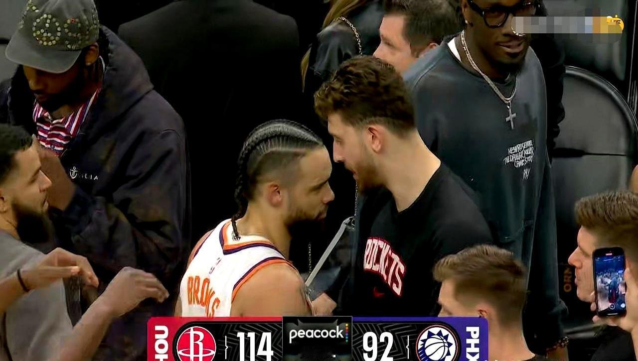 太阳大将狄龙-布鲁克斯真是太受欢迎了！
 

太阳主场92比114惨败火箭，但狄