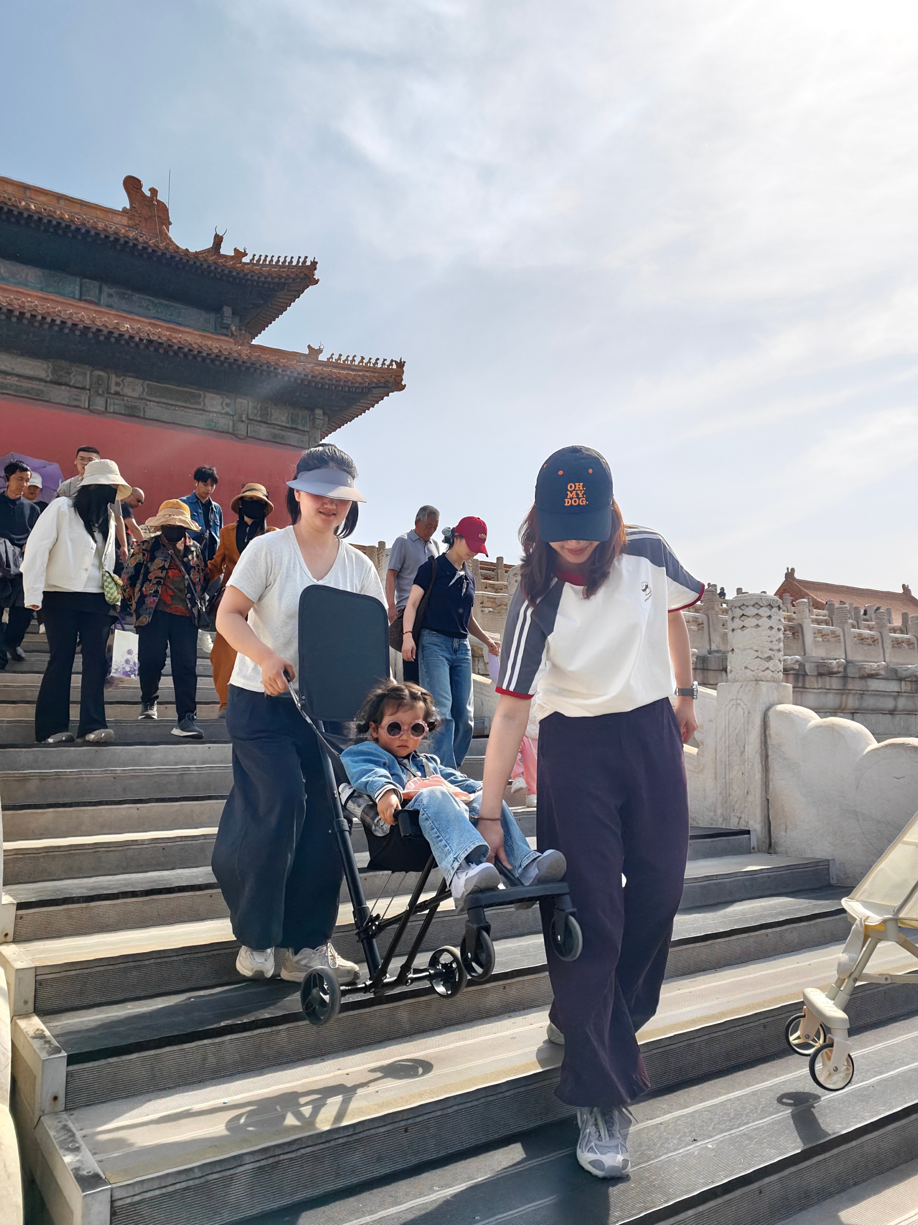 这几天对象的家人来忙前忙后生怕照顾不好每次见面都挺紧张的（但咱表现的很松弛）还体