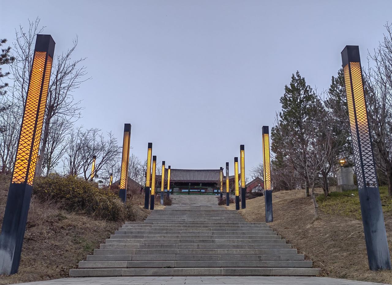 大宋对辽高粱河之战，本来是主动进攻，又有兵力优势，因辽方增援导致大溃败，从此宋对