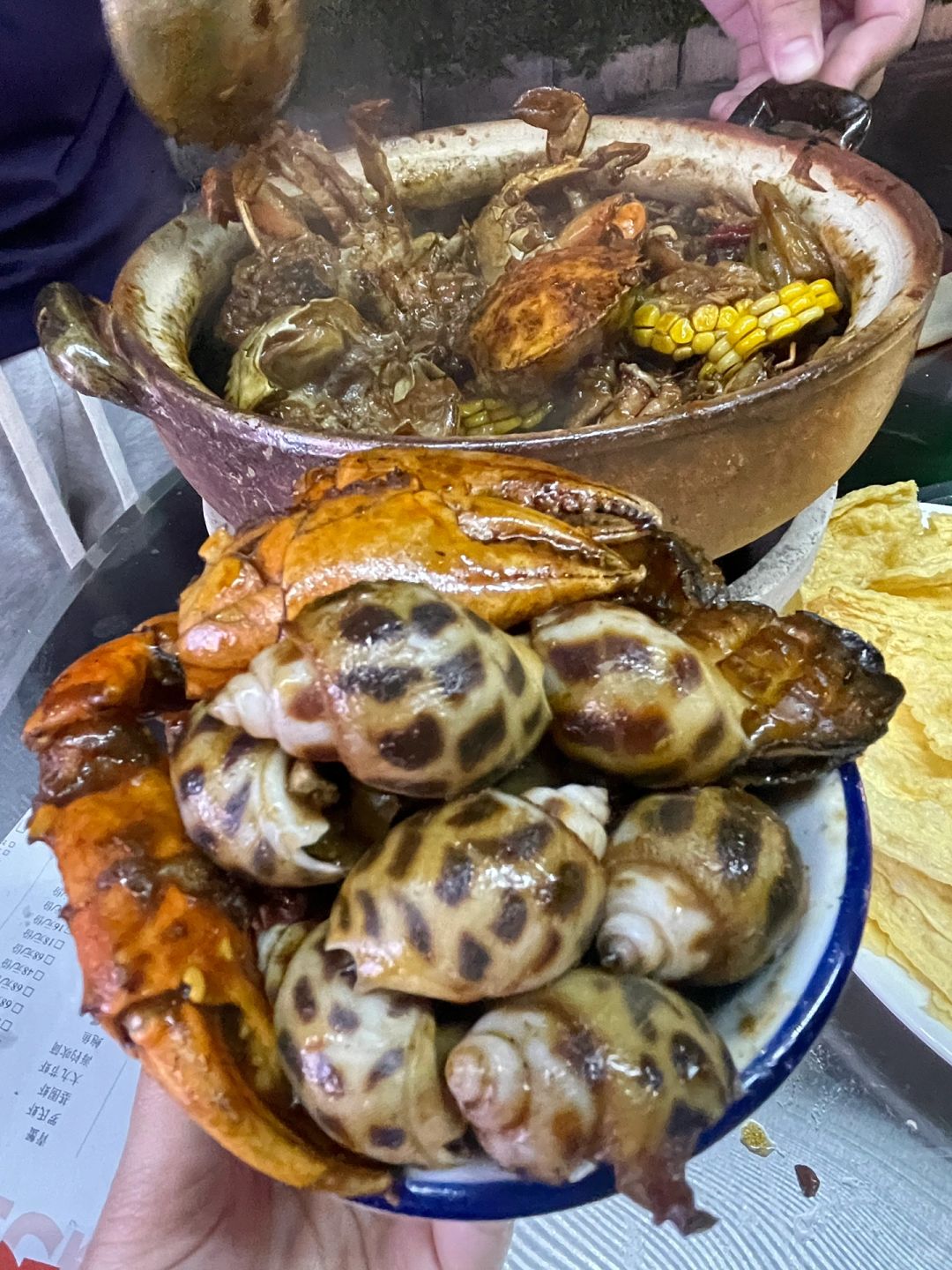 在深圳！炭火鸡煲…