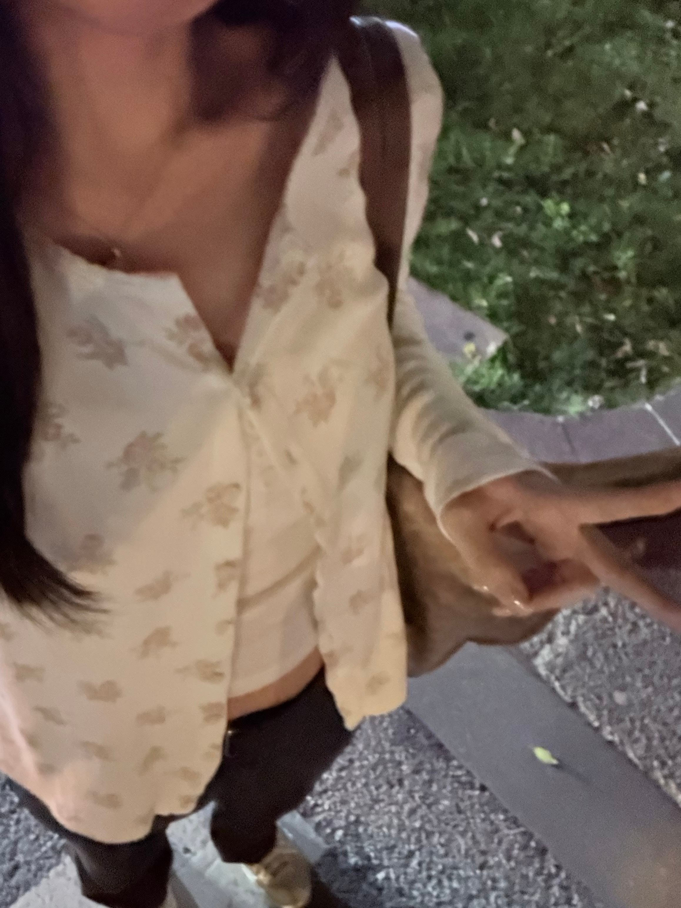 下班下班 十点整离开公司[淡淡的]这周不是九点下班就十点下班！给孩子累的勒我刚走