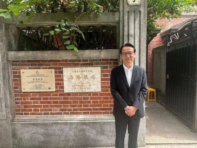 日本大使在北京请近百名中国人吃寿司、喝清酒，现场又是秀刀工又是摆动漫点心，气氛好