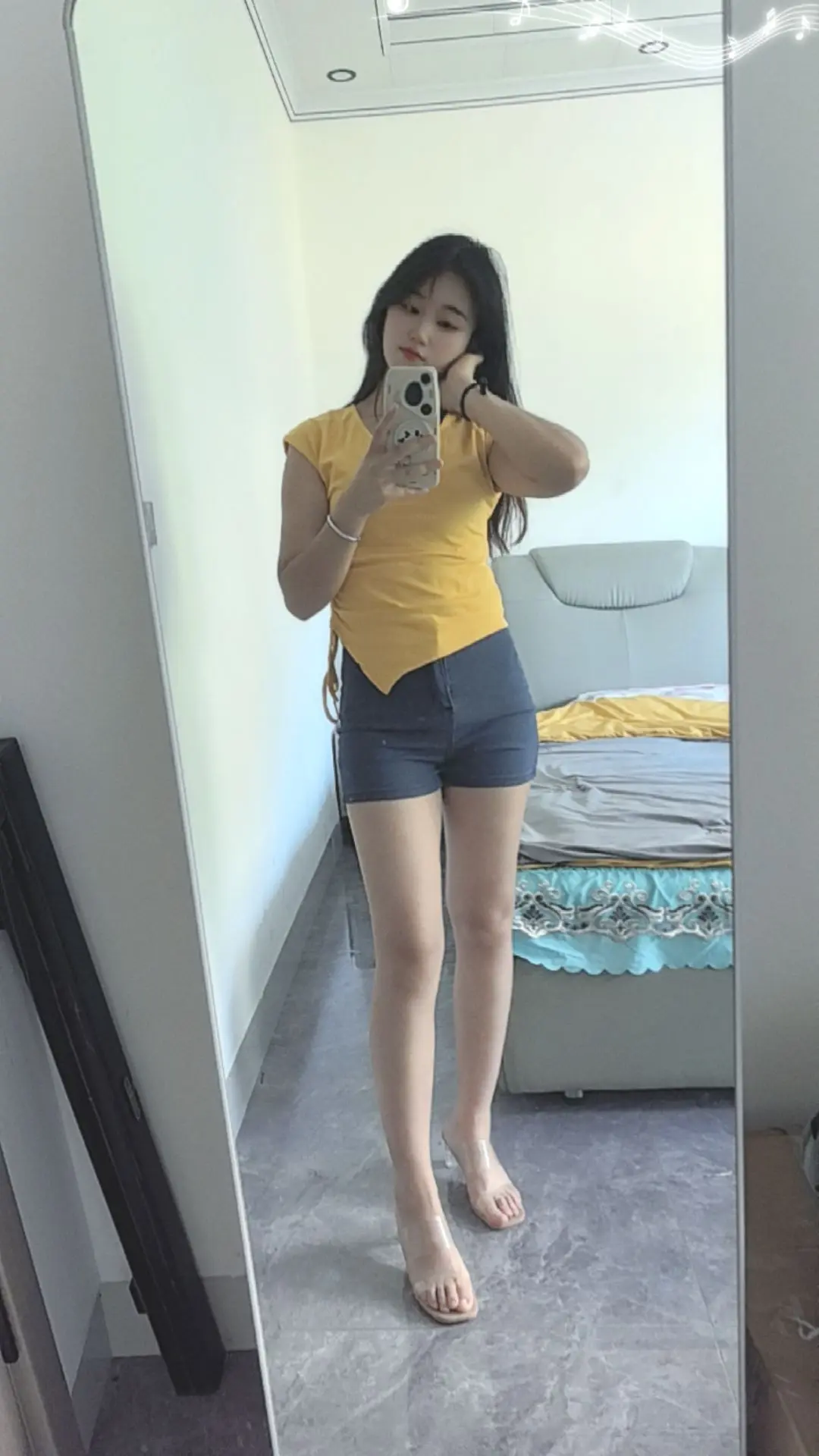 我没有兴趣和别人共享一个人。如果你爱我就要为我拒绝所有的暧昧，如果你给...