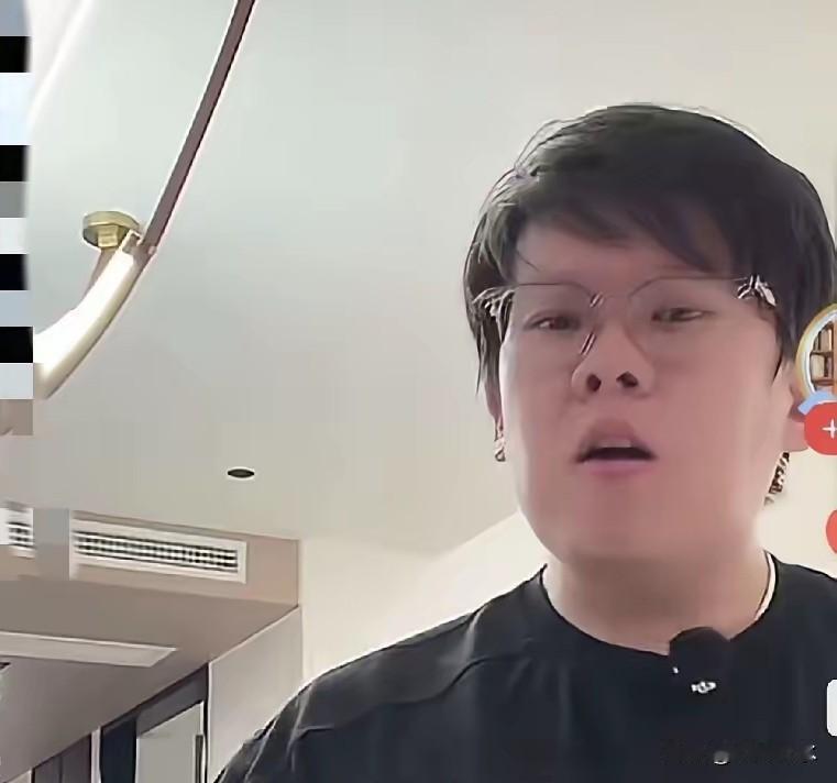 大郎自揭现金流压力，海外中医馆高投入引争议

十几口人一起出门，账单能有多密集？