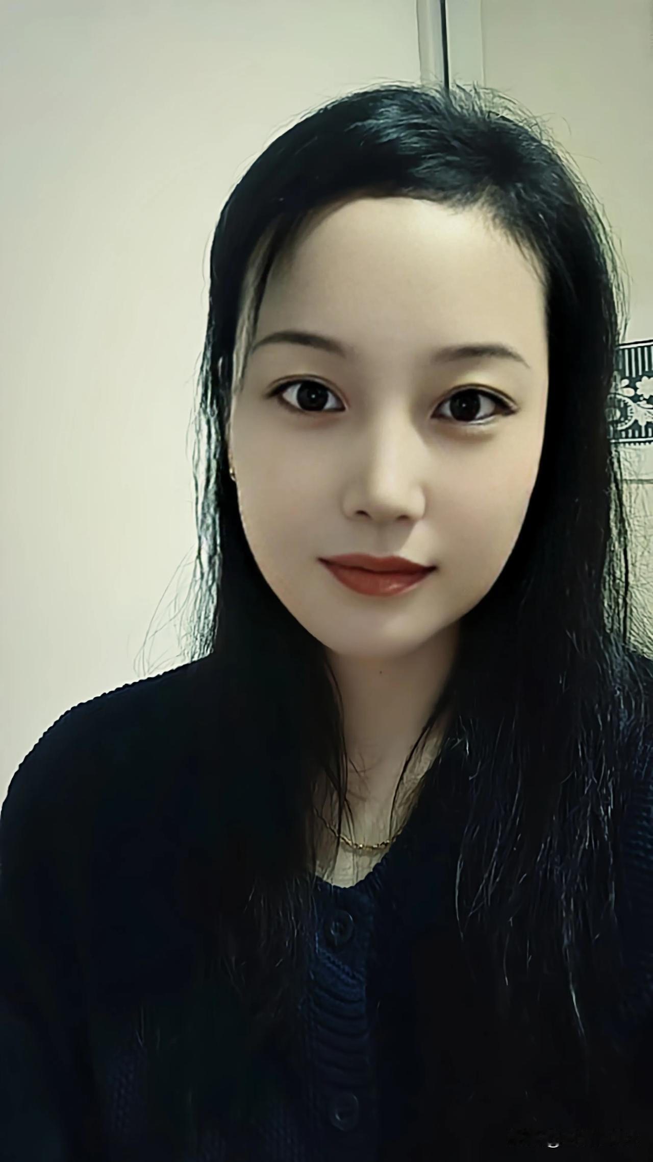 守住边界的共情才叫共情。
守不住边界的共情叫背锅。
边界不稳的时候，少共情别人，