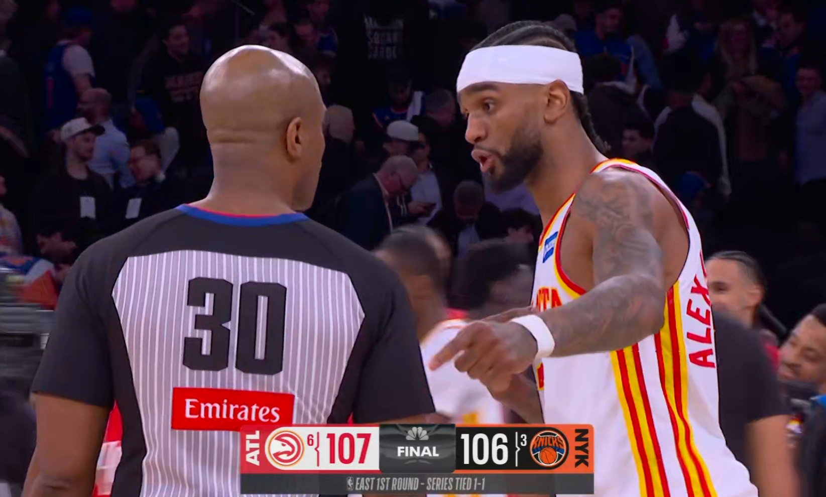 CJ麦科勒姆两罚不中，布里奇斯推到前场投中投打铁错失绝杀，老鹰107-106逆转