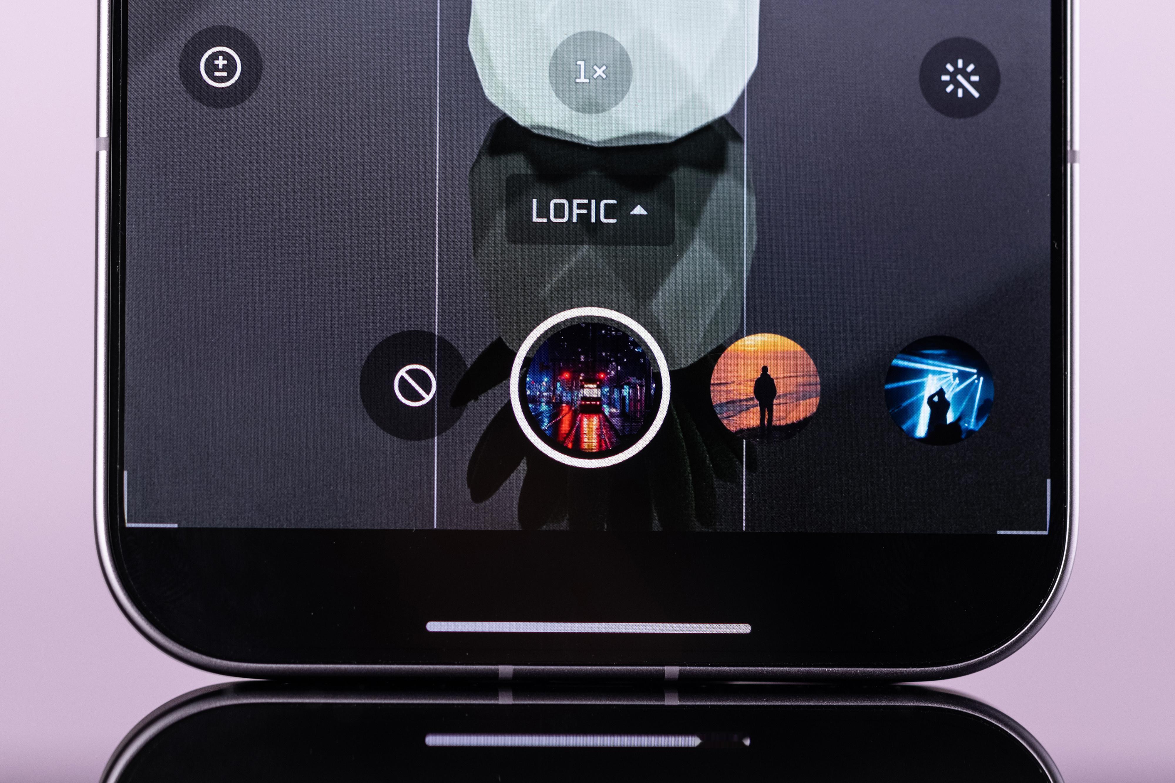 录像除了LOFIC加持之外，小米17 Ultra在视频码率上也有了很大的提升，就