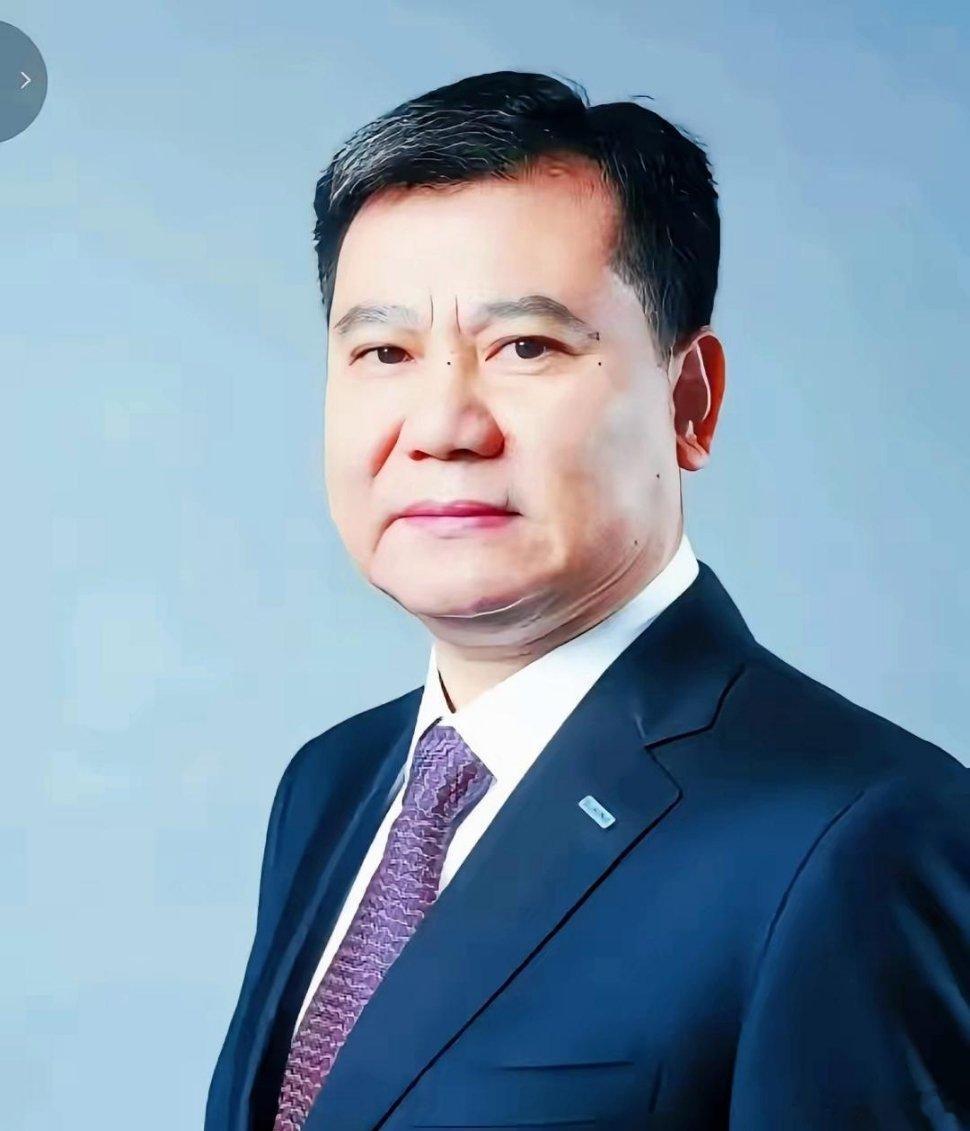 和许家印相比，张近东真算一条汉子。苏宁2387亿债务重整全部执行完毕，张近东把名