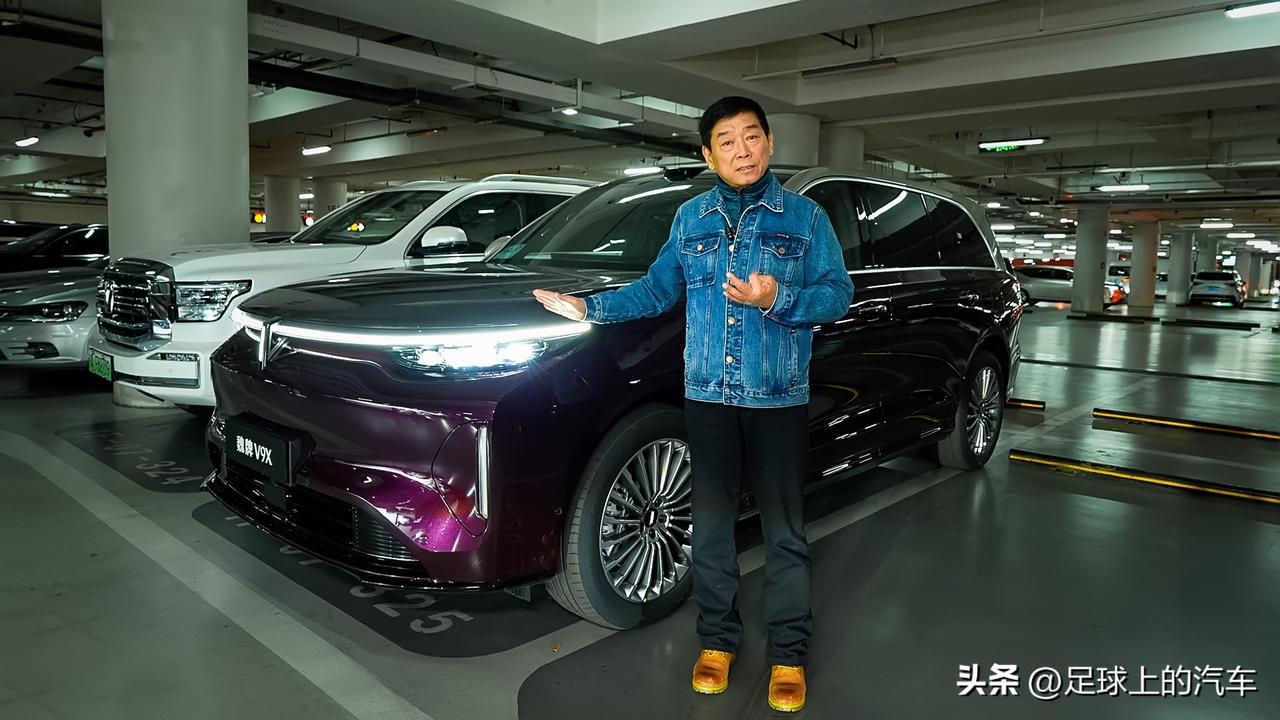 除了魏建军，还有谁这么拼命？

在上海直播结束后，连夜赶回北京，都快凌晨12点了