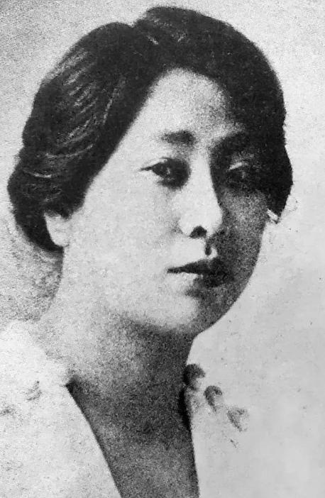1895年，31岁的国副总统黎元洪，在睡梦中察觉裤子湿了一片，他立马掀开被子，被