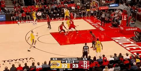 海斯打停火箭！湖人领先11分！ 打出一波11-0高潮！！！湖人vs火箭