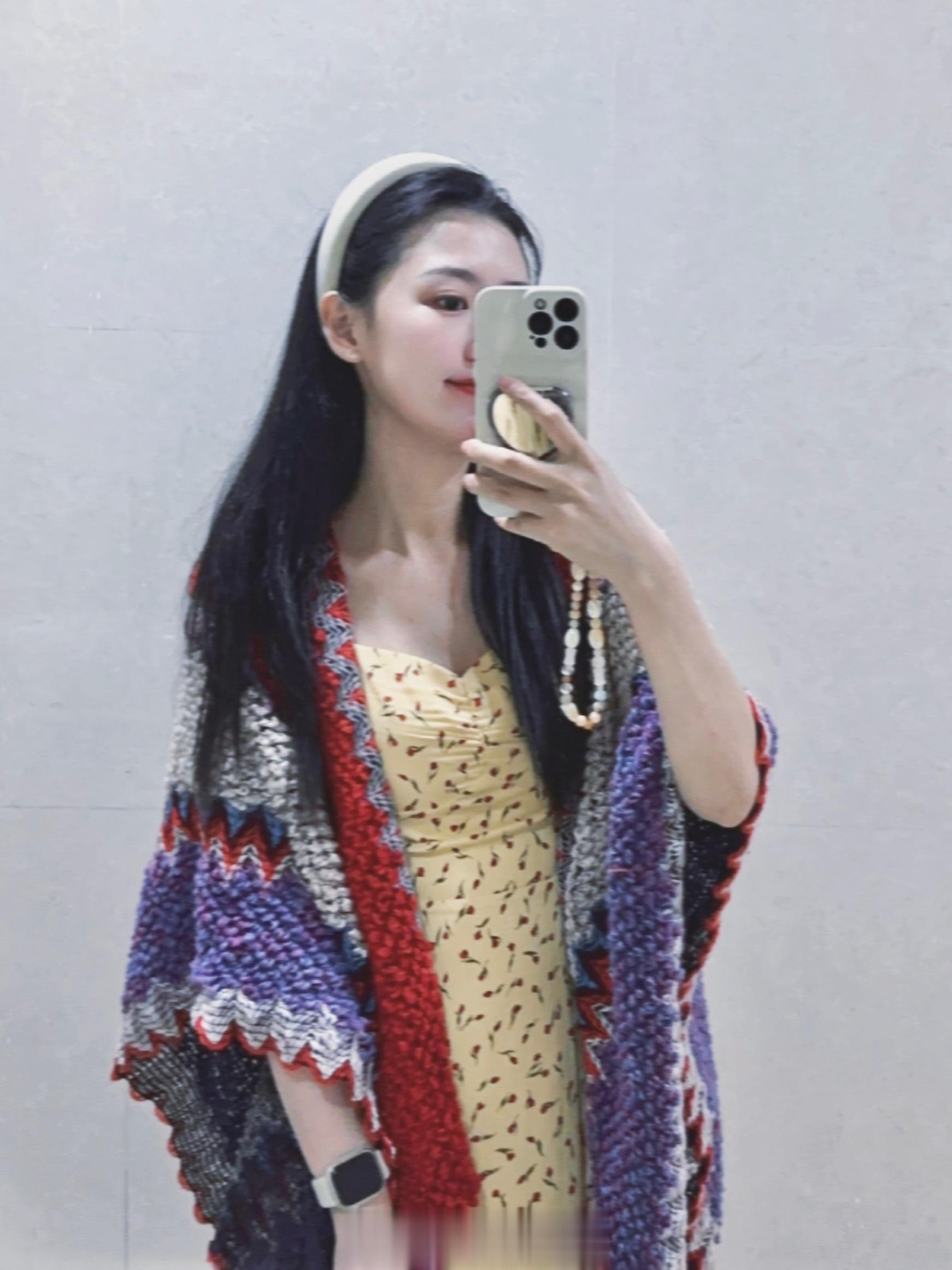 📝🧩🎞️ | 今日𝑂𝑂𝑇𝐷去有风的地方许红豆同款~我们红豆豆的衣品