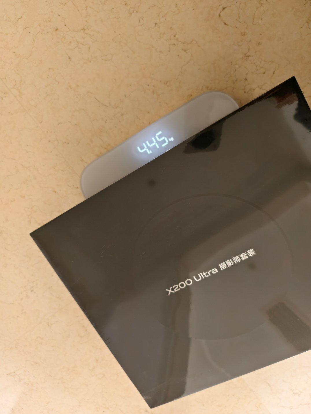 我的vivo X200 Ultra 摄影师套装收到了，这个包装给了我一个大震撼！