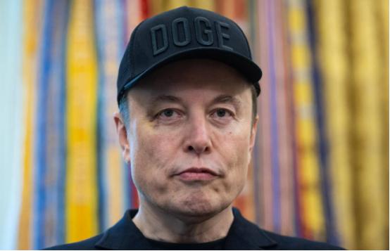 据法新社2月9日报道美国太空探索技术公司SpaceX创始人埃隆.马斯克8日说，该