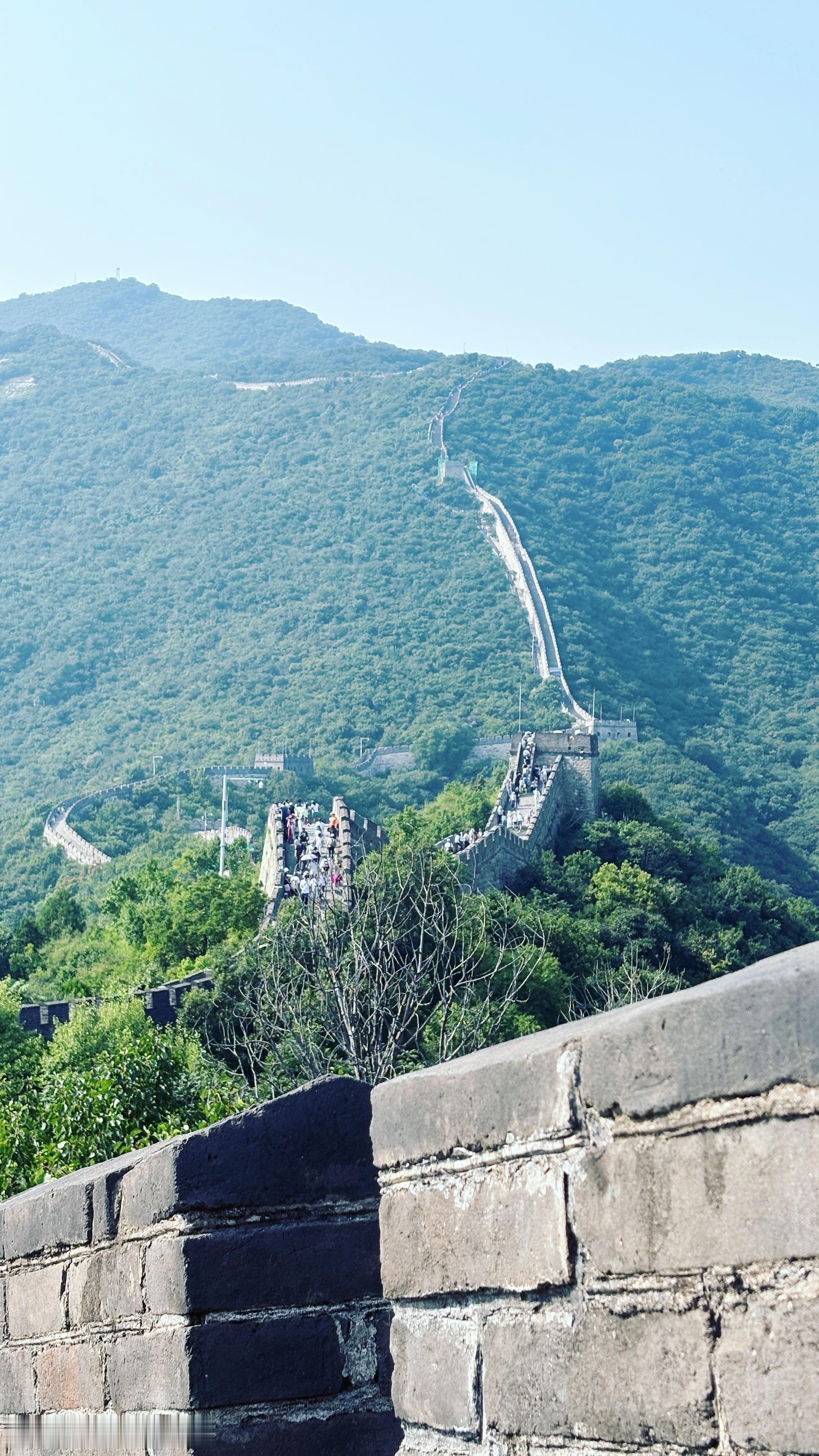 带孩子出去旅游，我是司机、保姆、金主还是导游、讲解………给逗号讲长城，先它为啥建