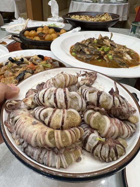 大连本地人去的海鲜饭店，量大实惠！