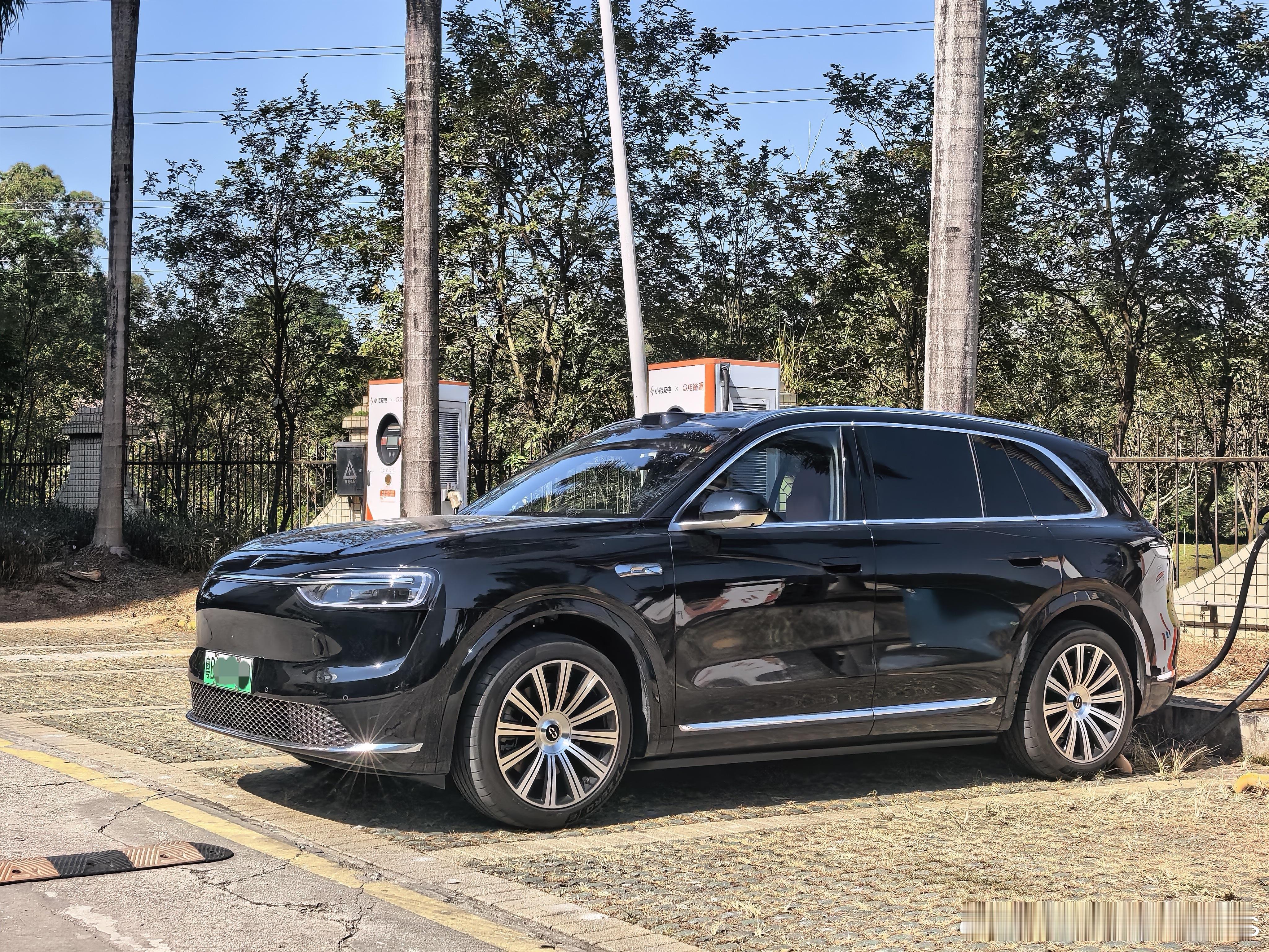 最近就玩儿玩儿 吧~话说，你们觉得，为什么m7可以成为30万级的王者