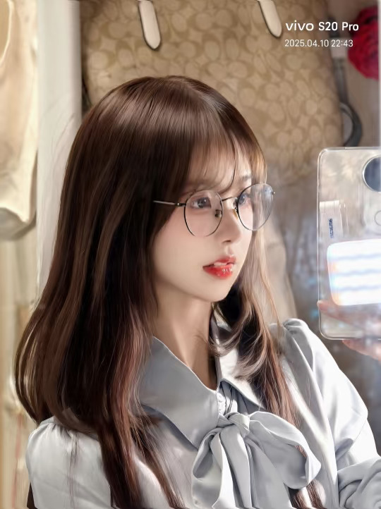 高情商：这件衣服有种秘书感