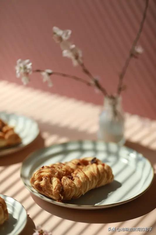 春日美食，那可真是让人欲罢不能！春天一到，味蕾都变得“挑剔”起来，清淡鲜美的时令