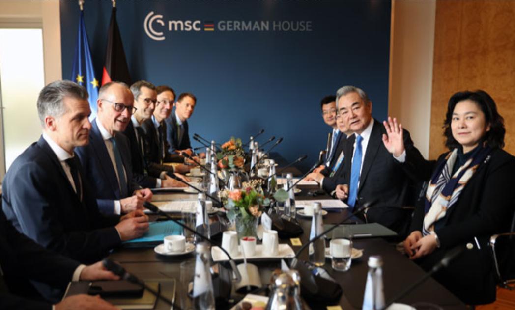 不等了，德国公开喊话中国。当地时间2月18日，德国总理默茨对外公开表示：他将在下