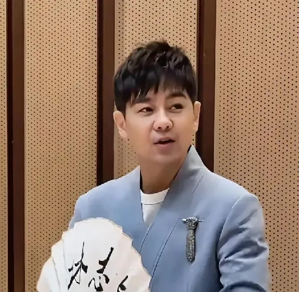 当林志颖变成了马保国，终于体会到岁月的无情！小志不仅胖了好多，而且现在他的鼻子看