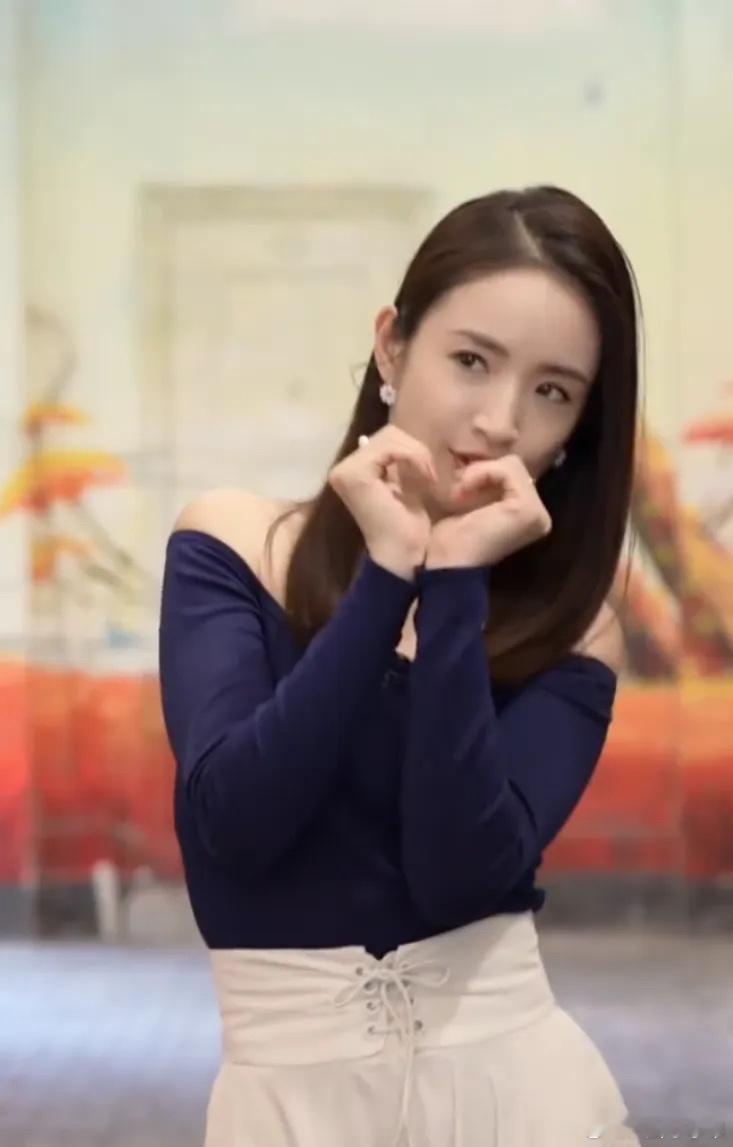 林依晨上恋综了，不说她的婚姻，就说演戏，她可是曾经的偶像剧女王，《天外飞仙》的小