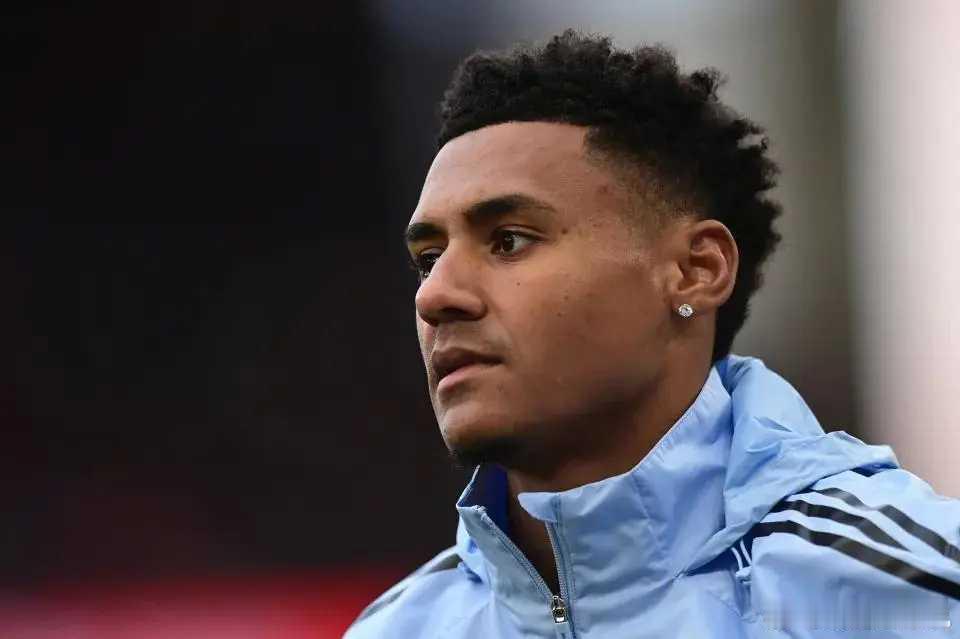 据报道，沃特金斯已被告知需在1月转会窗口期间离开阿斯顿维拉。本赛季29岁的沃特金