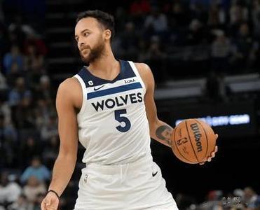 北京时间10月15日7:30，星期日，NBA季前赛森林狼PK尼克斯，两支球队在联