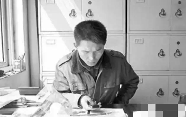 2010年，山东一大学生村官，考上了江西的警察编制之后，却被告知，他已经被列为网