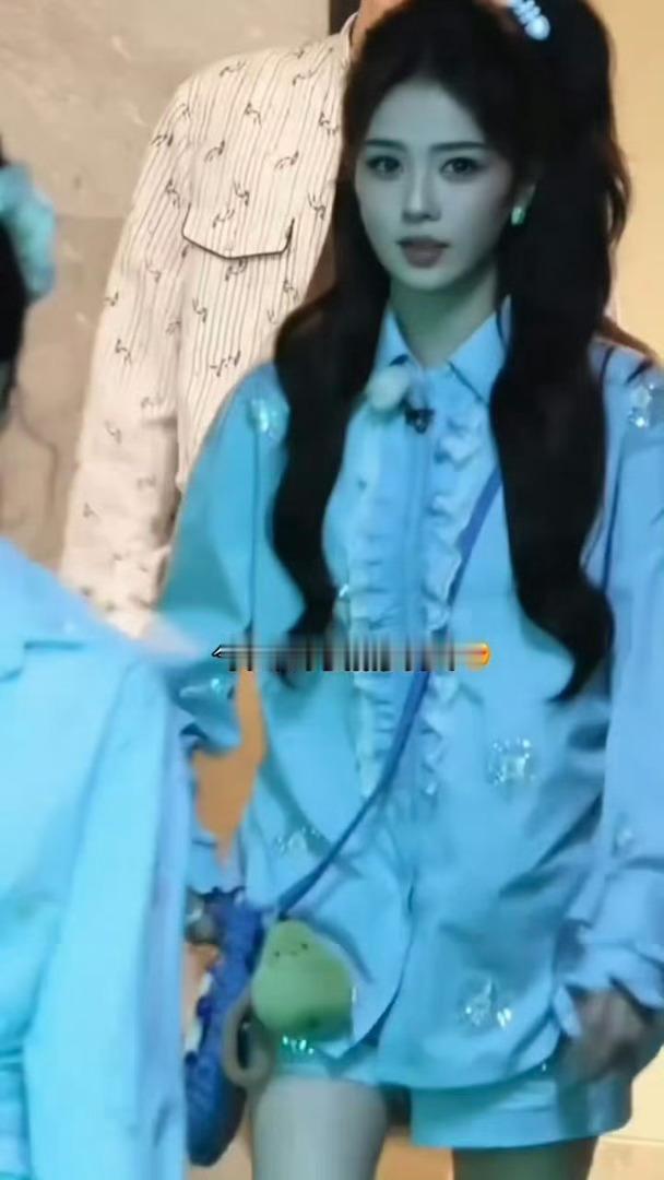 白鹿跑男上班邻家小妹妹 玩的开心