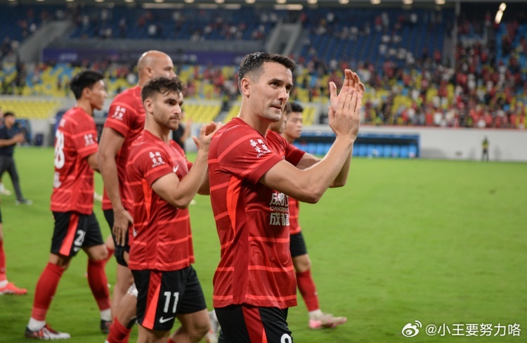 周四 亚冠联乙看法001  淡滨尼流浪者 vs 曼谷联本场给到曼谷联两档的优势，