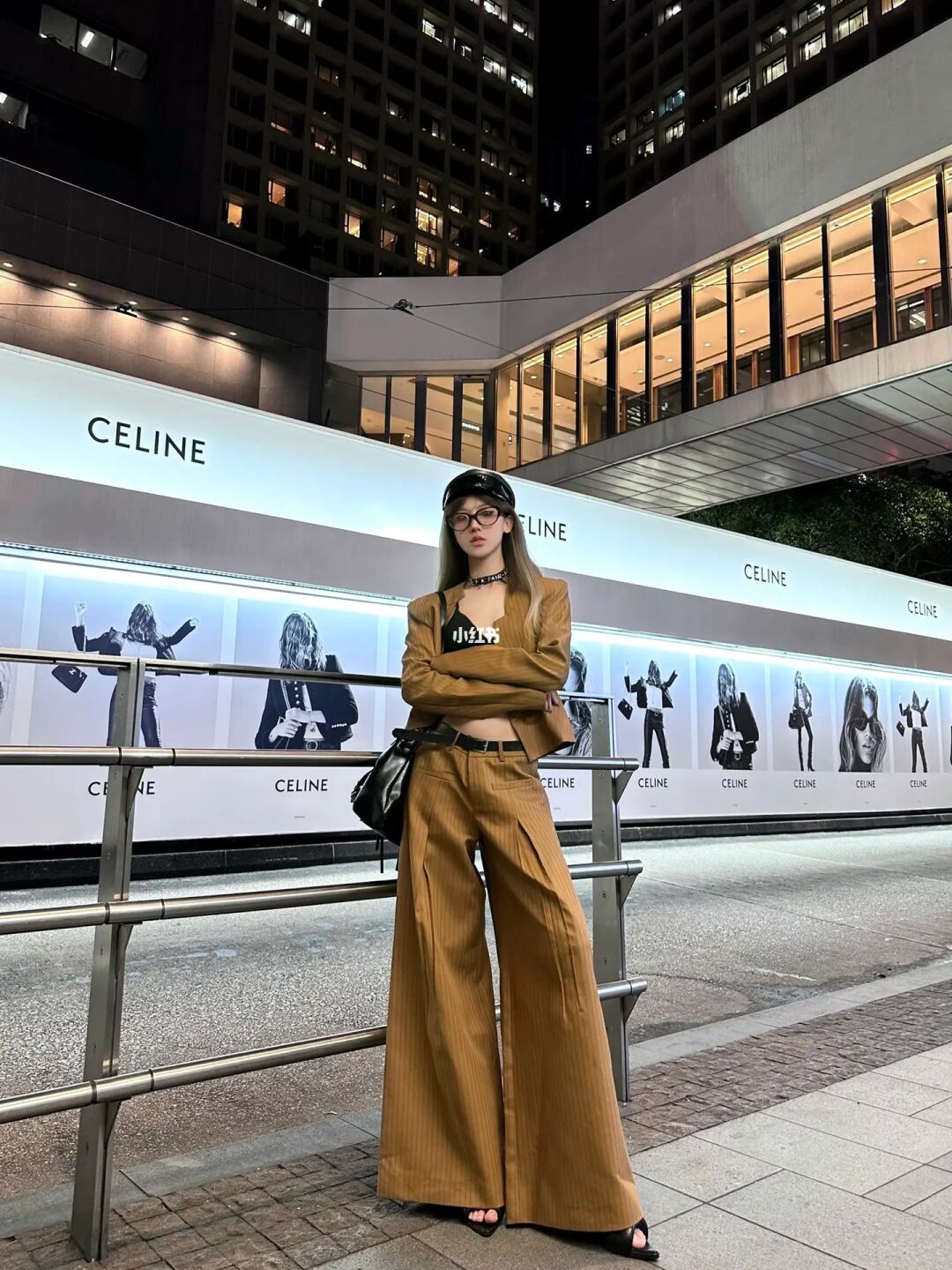 🇭🇰 𝐇𝐊 𝐧𝐢𝐠𝐡𝐭 𝐯𝐢𝐛𝐞