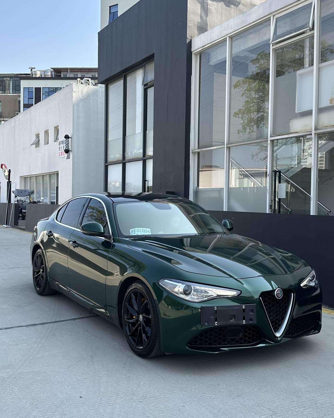 你还见过比它还冷门的车吗[泪奔]估计一辈子路上都不一定见着一两