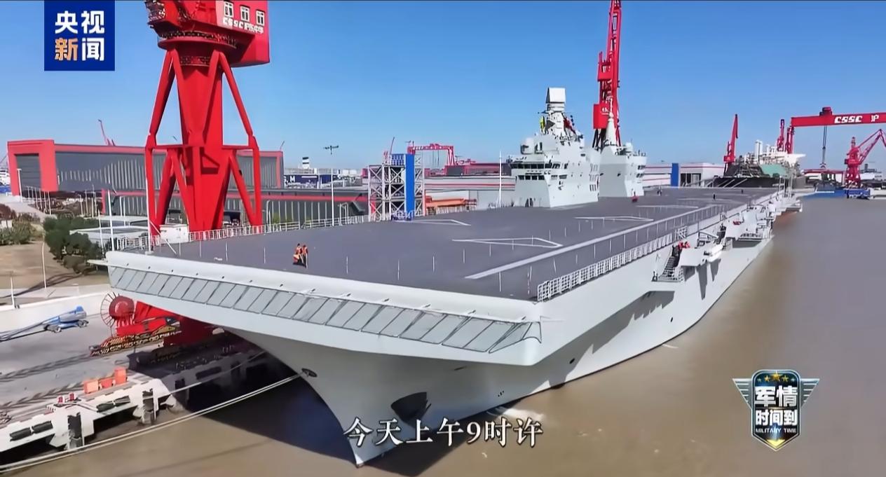 四川舰

中国海军076型两栖攻击舰“四川舰”今日首次海试，开启全球两栖作战新纪