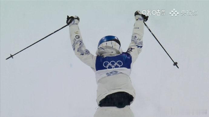 谷爱凌大跳台银牌谷爱凌创造自由式滑雪奖牌纪录 🥈米兰冬奥会自由式滑雪女子大跳台