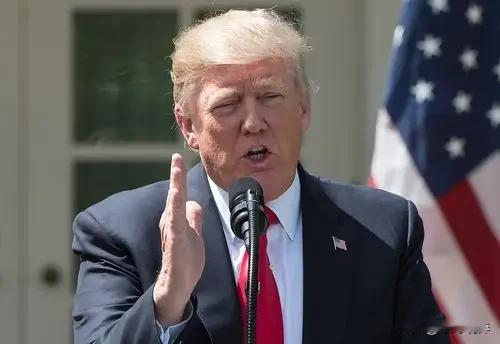 特朗普虽调遣航母战斗群、部署防空系统并放话“打击将更猛烈”，却深知伊朗的导弹、无