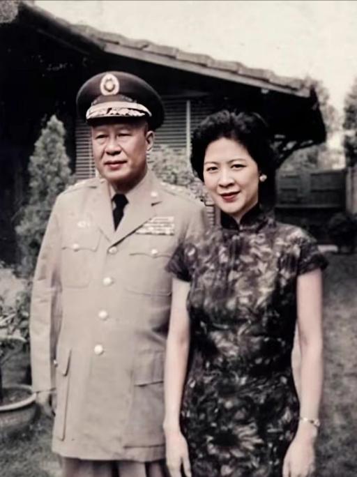 1986年，白崇禧的二女儿偷偷潜回祖国大陆，但当她走出家门的时候，整个人都呆住了