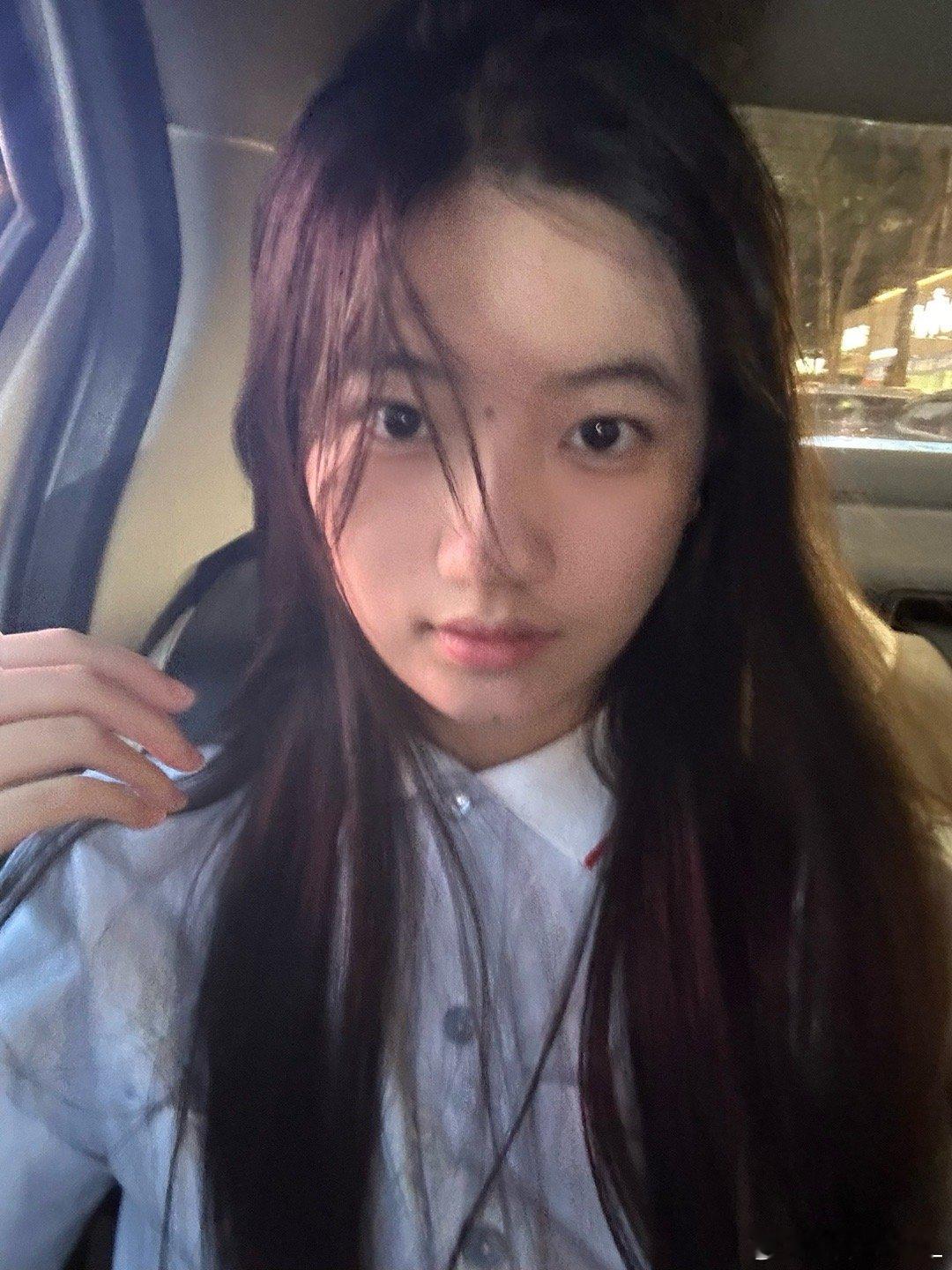 好喜欢在车上随手拍的live图素颜 嫌丑勿喷 ​​​