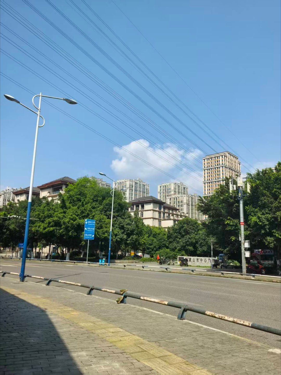 这个天气一冷一热毫无过度！ 重庆·鱼洞