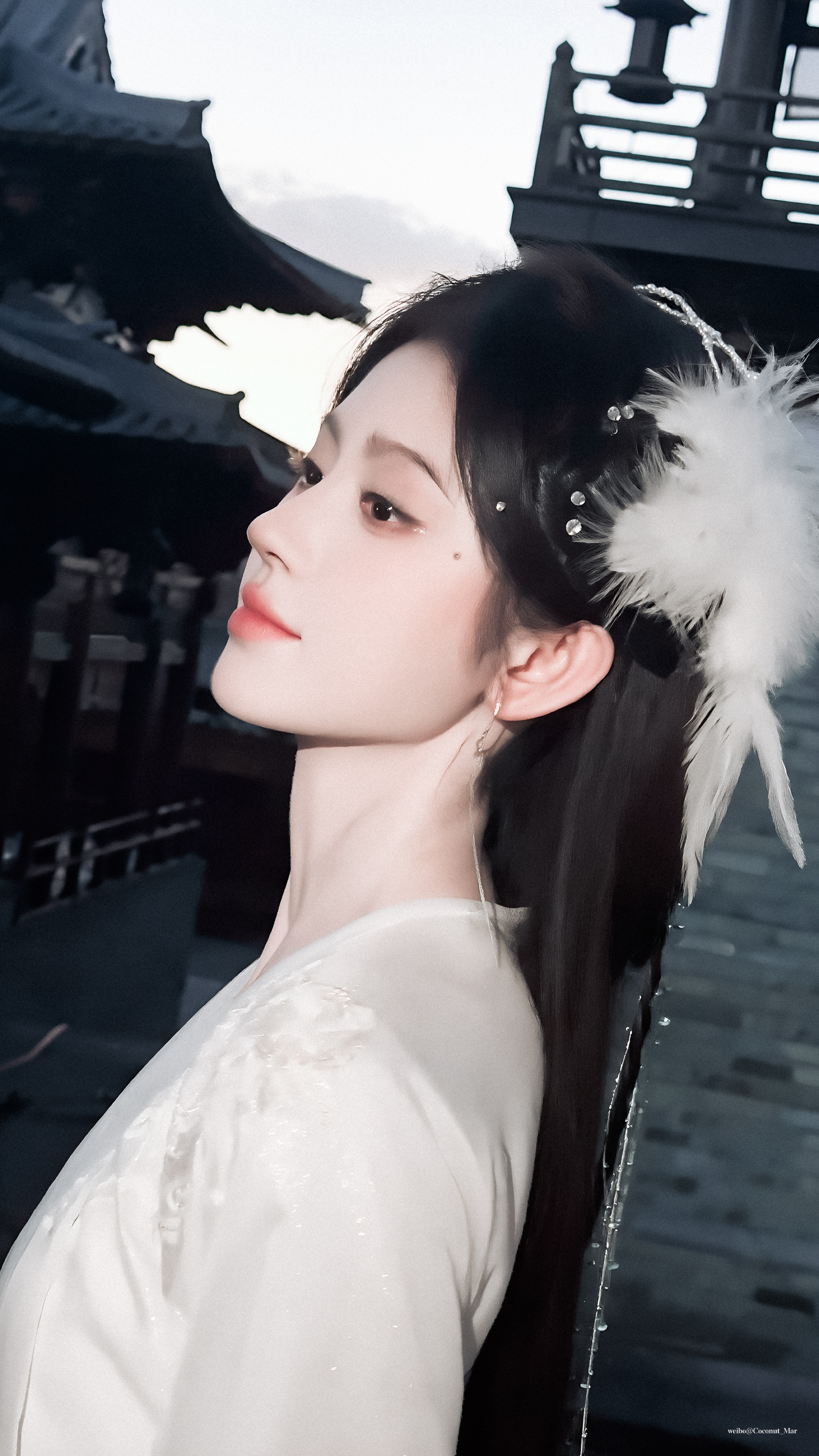 jjy鞠婧祎姜黎非jjy鞠婧祎千香你在左边  我紧靠you˶>ᴗ<˶