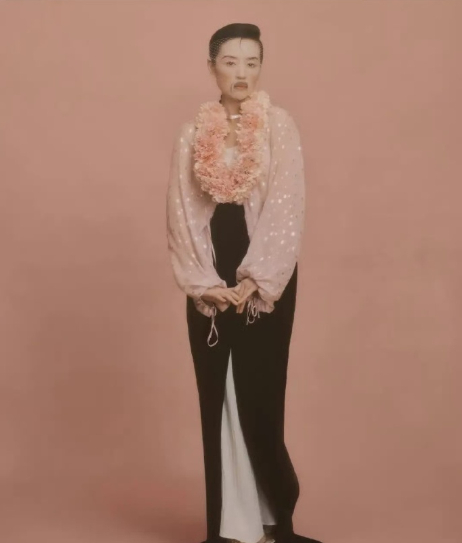 谁给董洁做的妆造 谨防国际大牌故意纯粹丑化中国明星啊！ 