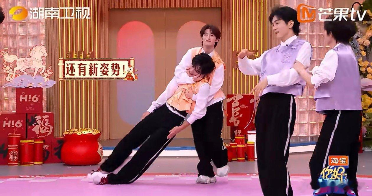 张颜齐忙了一通全白忙你好星期六 “热舞迎春”现场，张颜齐领舞时各种高难度动作嗨翻